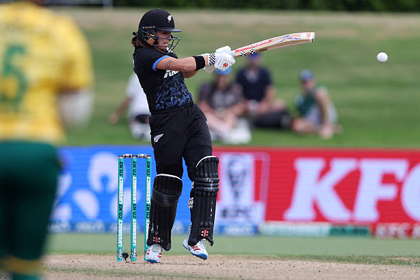 South Africa Women vs New Zealand Women – T20 2026 Match Analysis | T20 Cricket Analysis & Prediction March 17| Win Prediction | Score Prediction | Top Batter | Top Bowler | AI Cricket Prediction
