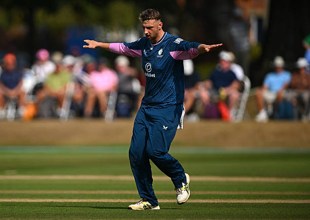 Luke Hollman Vitality Blast